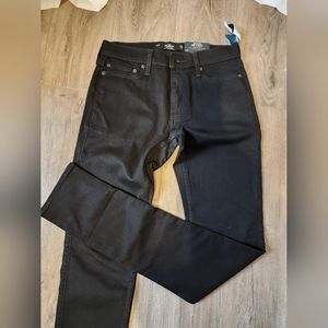 Hollister. no fade technology. stacked skinny. size W30-